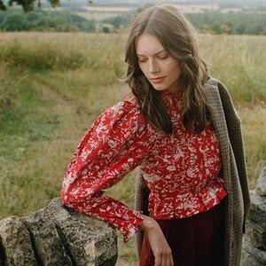 Doen Red Floral Blouse